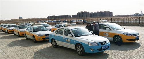 二連浩特市質(zhì)計(jì)所開展出租車計(jì)價(jià)器準(zhǔn)確度“回頭看”租賃服務(wù)，保障市民出行權(quán)益